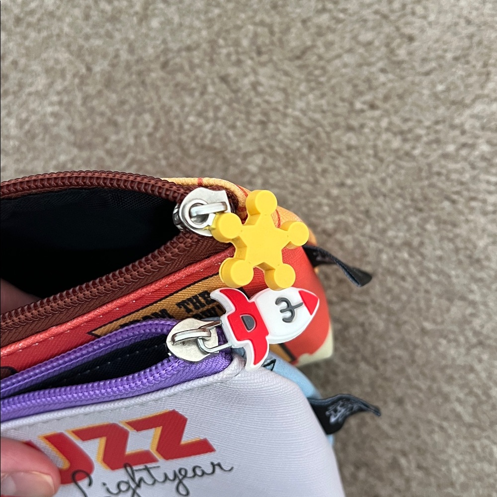 Buzz Lightyear and Woody pouches Pencil Cases set - Picture 7 of 7